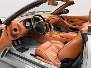 Bild 13/26 von Aston Martin DB 7 Vantage Volante (2003)