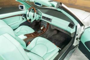 Image 10/19 de Mercedes-Benz SL 320 (1996)