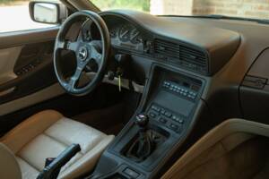 Bild 31/50 von BMW 850i (1990)