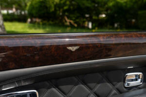Bild 24/31 von Bentley Azure T (2009)