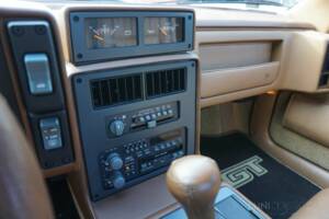 Afbeelding 42/70 van Pontiac Fiero GT (1988)