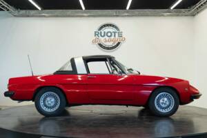 Imagen 4/50 de Alfa Romeo 1600 Spider (1972)