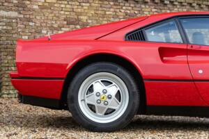 Image 46/50 of Ferrari 328 GTB (1989)