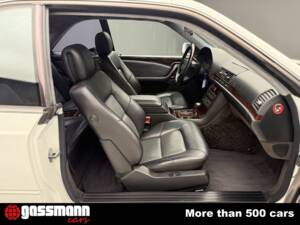 Image 13/15 of Mercedes-Benz CL 600 (1998)