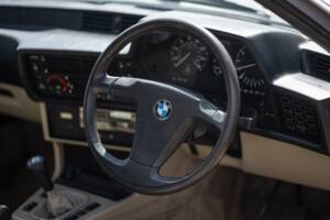 Bild 30/44 von BMW 628 CSi (1900)