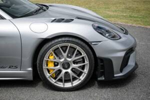 Bild 49/50 von Porsche 718 Spyder RS Weissach (2024)