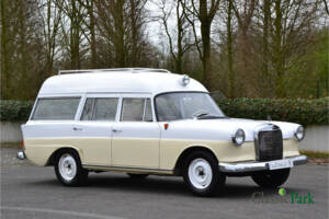 Image 7/47 of Mercedes-Benz 190 c (1963)