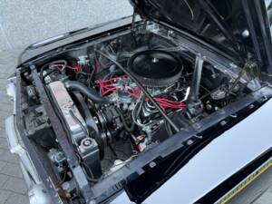 Image 19/46 of Ford Mustang GT (1966)