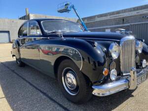 Image 12/35 of Jaguar Mk IX (1960)