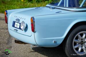 Image 32/43 of Triumph TR 4 (1962)
