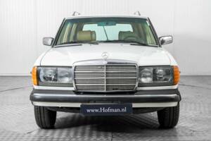 Bild 14/50 von Mercedes-Benz 300 D (1983)