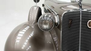 Image 3/15 of Cadillac 60 Special (1937)