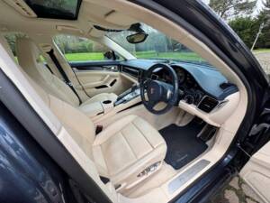 Bild 20/36 von Porsche Panamera 4S (2009)