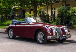 Immagine 2/24 di Jaguar XK 150 3.8 S DHC (1960)