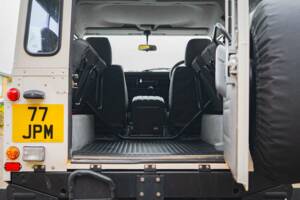 Image 31/41 of Land Rover Defender 90 "50th Anniversary" (1999)