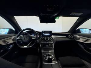 Image 15/31 of Mercedes-Benz C 43 AMG 4MATIC (2017)