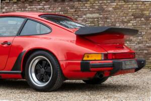 Bild 31/50 von Porsche 911 Carrera 3.2 (1988)