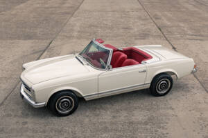 Image 3/60 of Mercedes-Benz 230 SL (1967)