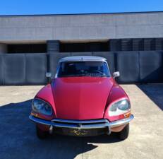 Bild 2/32 von Citroën DS 23 IE (1972)