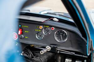 Image 11/18 of TVR Griffith 400 (1965)