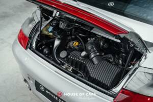 Bild 13/22 von Porsche 911 Carrera 4S (2003)