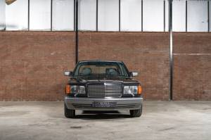 Image 2/50 of Mercedes-Benz 500 SEL (1988)