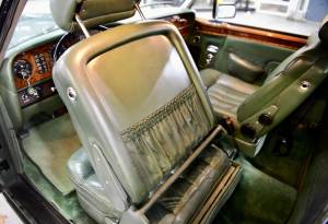 Image 19/50 de Rolls-Royce Corniche I (1978)