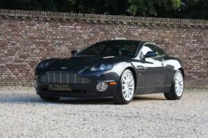 Image 18/50 of Aston Martin V12 Vanquish (2003)