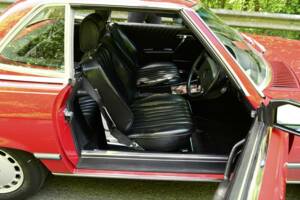 Image 49/50 of Mercedes-Benz 300 SL (1988)