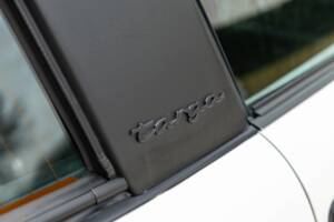 Afbeelding 24/45 van Porsche 911 Carrera 3.2 (WTL) (1988)