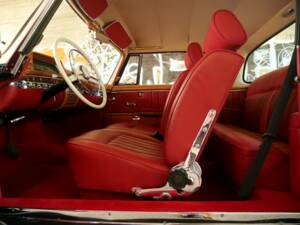 Imagen 25/43 de Mercedes-Benz 220 S (1957)