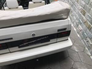 Immagine 16/22 di Volkswagen Golf Mk I Convertible 1.8 (1989)
