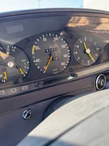 Image 38/65 of Mercedes-Benz 200 D (1982)