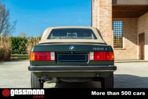 Bild 7/15 von BMW 325i (1986)
