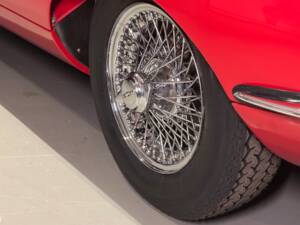 Afbeelding 20/95 van Jaguar XK-E (1970)