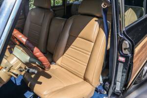 Bild 10/44 von Jeep Grand Wagoneer (1988)
