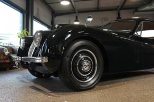 Afbeelding 7/22 van Jaguar XK 120 FHC (1960)