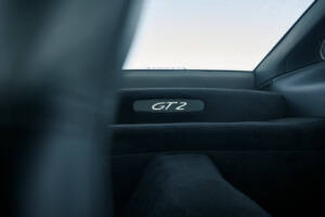 Image 35/51 of Porsche 911 GT2 (2001)