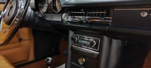 Bild 14/25 von Mercedes-Benz 200 (1969)