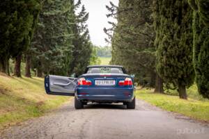 Image 6/56 of BMW 323Ci (2000)