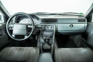 Bild 7/50 von Volvo 940 2.3i (1996)