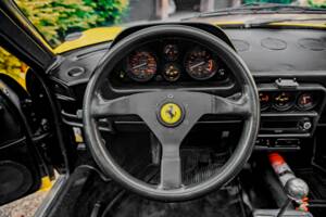 Bild 37/55 von Ferrari 328 GTS (1986)