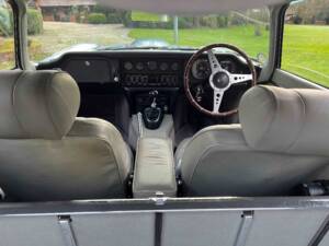 Bild 19/26 von Jaguar E-Type (1970)