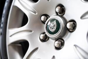 Bild 29/32 von Jaguar XJ 8 3.5 (2005)