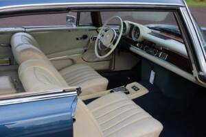 Image 22/27 de Mercedes-Benz 280 SE 3,5 (1971)