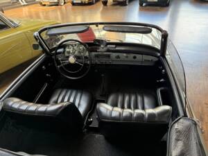 Image 12/17 of Mercedes-Benz 190 SL (1961)