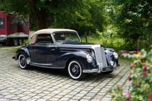 Image 1/22 de Mercedes-Benz 220 Cabriolet A (1953)