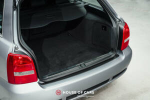 Bild 13/25 von Audi RS4 Avant (2001)