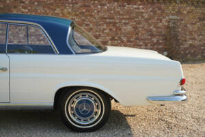 Image 19/50 of Mercedes-Benz 280 SE (1968)