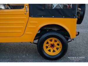 Image 25/32 de Suzuki LJ 80 (1981)
